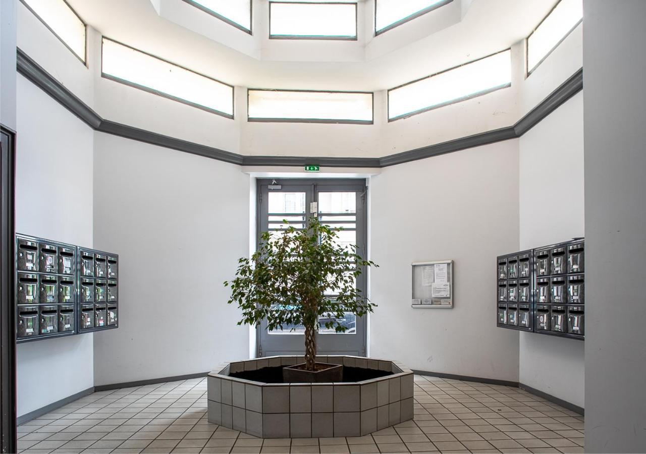 Le Loft Horloger Avec Parking Lägenhet Besançon Exteriör bild